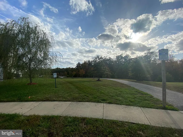 7001 Chaptico Ct — Photo 116