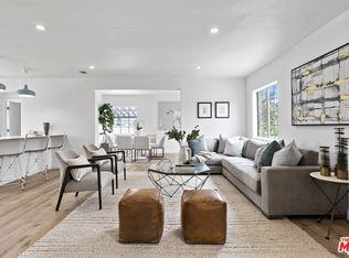 6926 Cedros Ave, Van Nuys, CA 91405