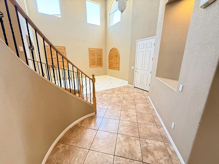 7743 Villa De La Paz Ave — Photo 24