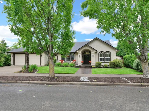 2934 Grand Cayman Dr, Eugene, OR 97408