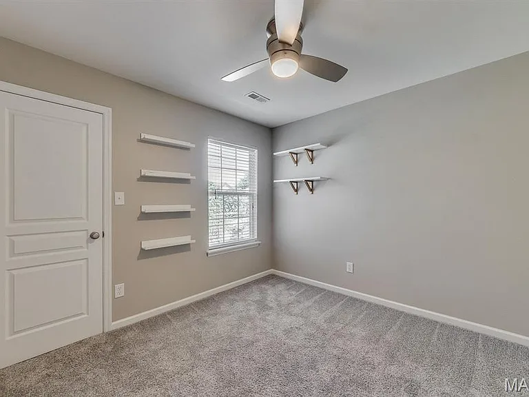 529 Parkgate Dr — Photo 24