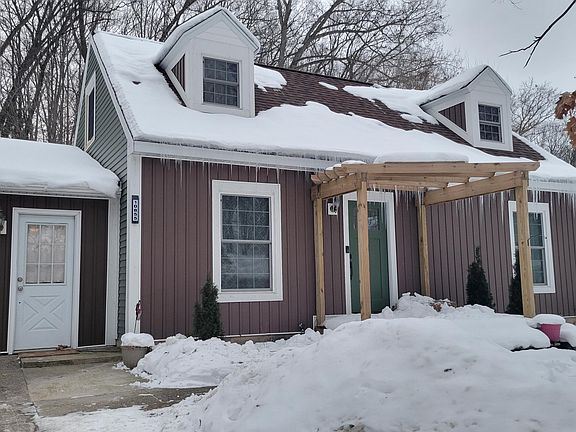3rd image of 10855 Woodbushe Dr SE