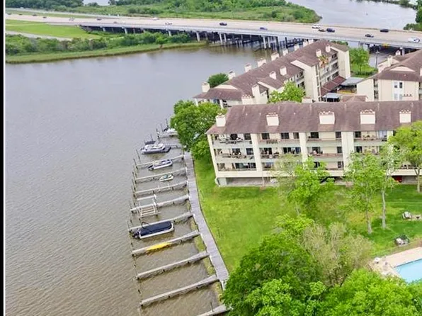 18809 Egret Bay Blvd APT 125, Houston, TX 77058