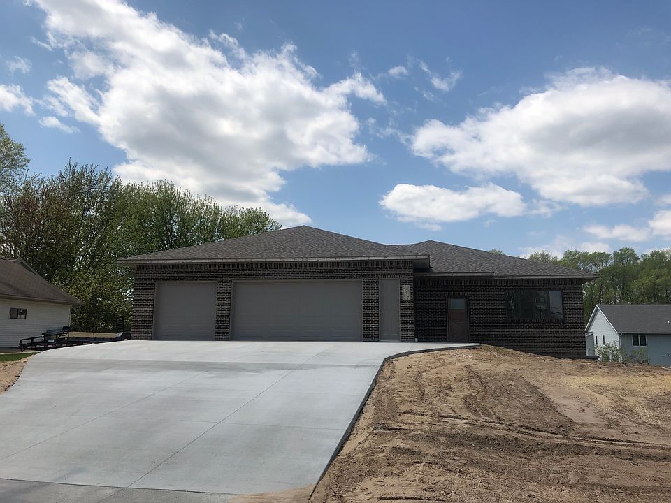 1st image of 2617 Lakeshore Dr