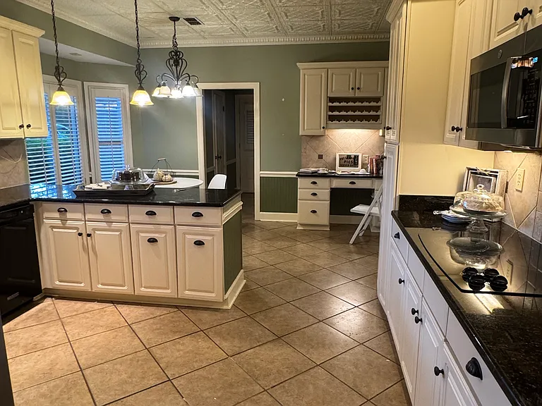 416 Towne Lake Pl — Photo 9