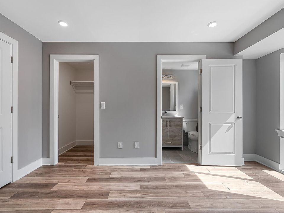 1st image of 1935 W Berks St #4