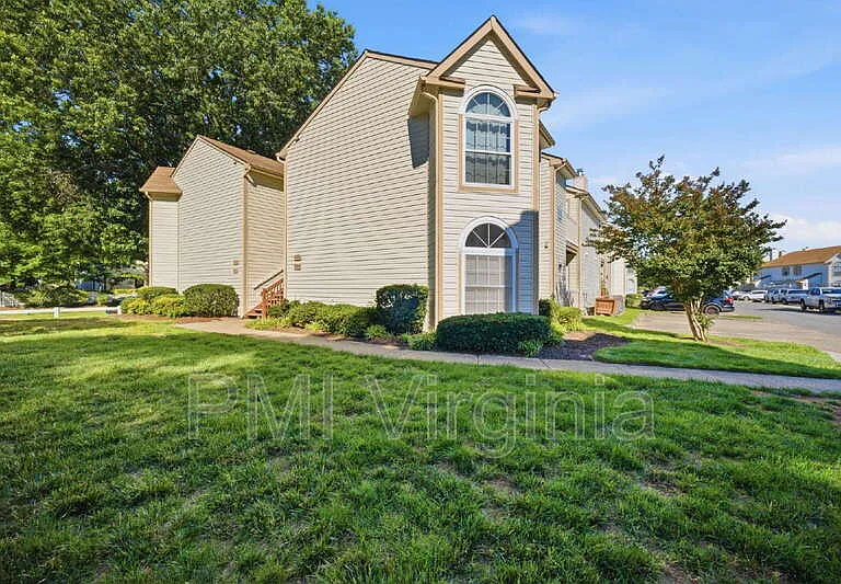 724 Harbor Springs Trl — Photo 23