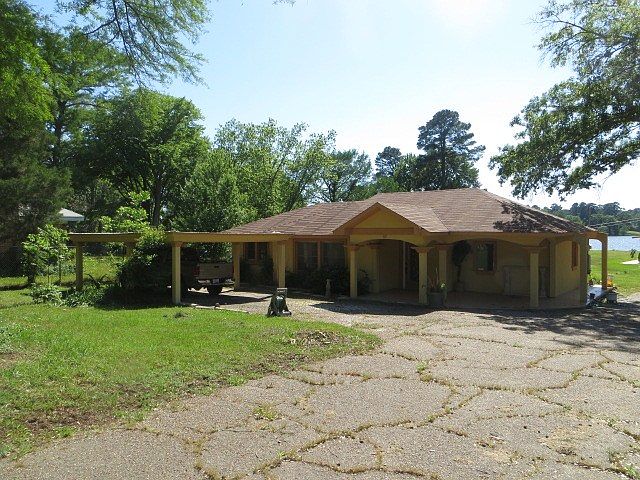 1st image of 1520 Cross Lake Blvd