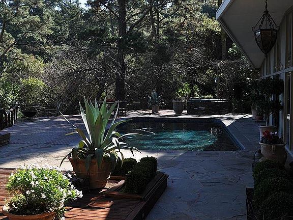 4th image of 4338 Paradise Dr