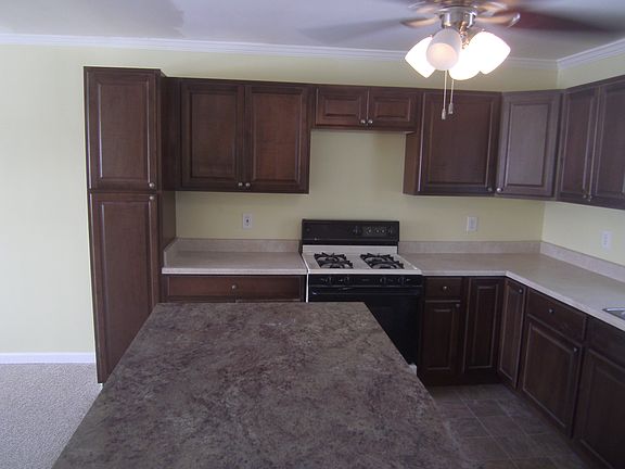 5th image of 24 Bucknell Dr