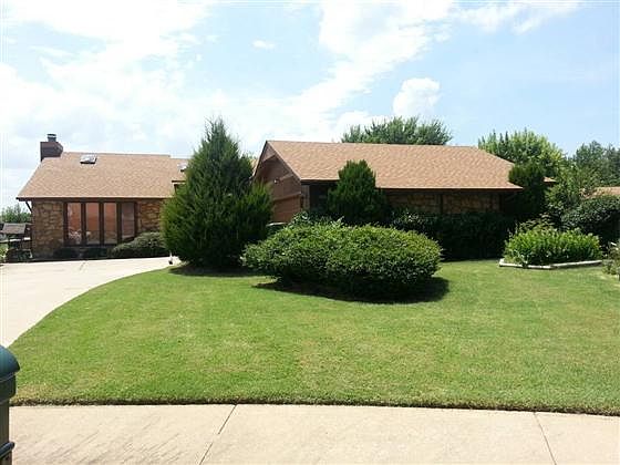 2nd image of 9608 N 110th Ave E