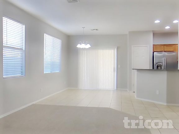 4th image of 39815 N Bridlewood Way