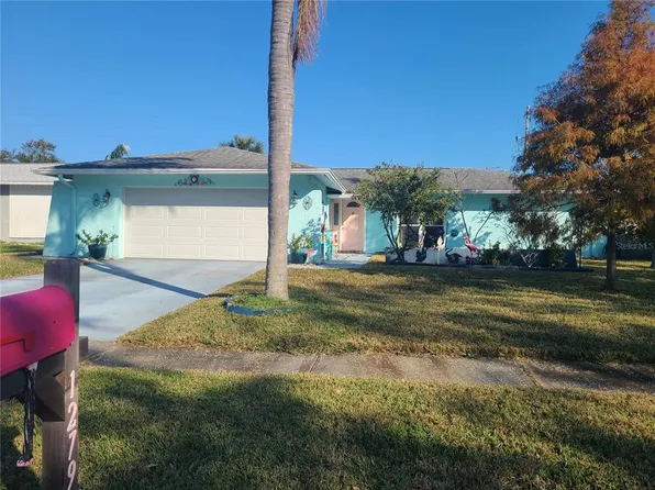 1279 Dinner Bell Ln E, Dunedin, FL 34698