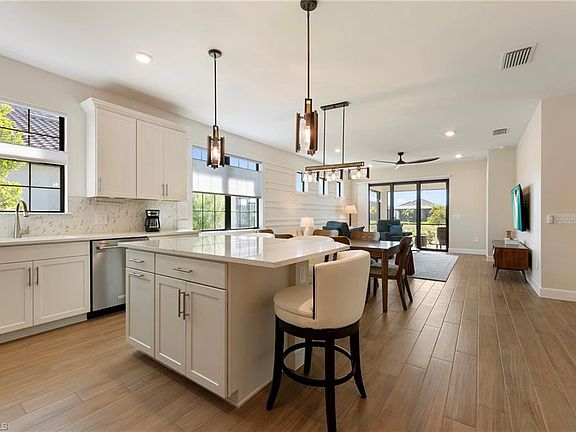 4th image of 11929 Sacra Pl
