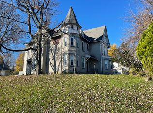 3201 N Front St APT 4, Whitehall, PA 18052
