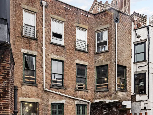 34 East 70th Street image 22 of 22
