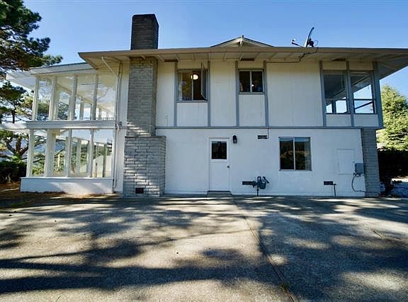 4th image of 1270 Park Pacifica Ave