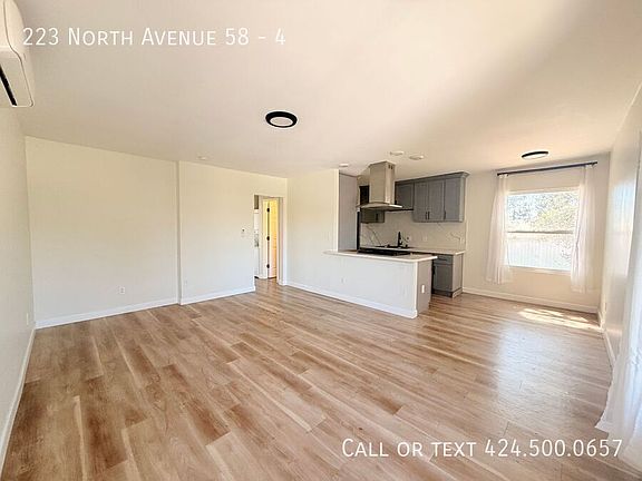 3rd image of 223 N Broadway #58-4