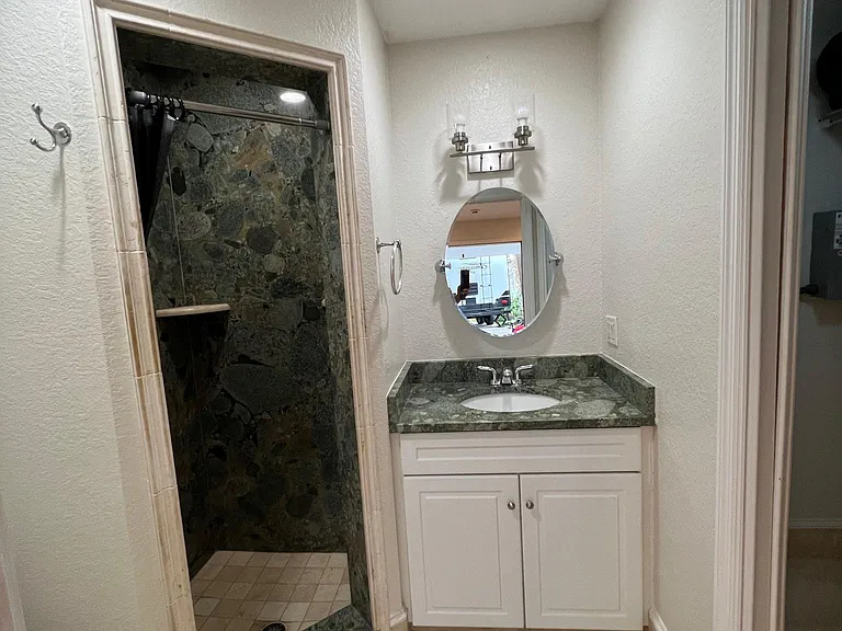 4101 W Watrous Ave — Photo 30