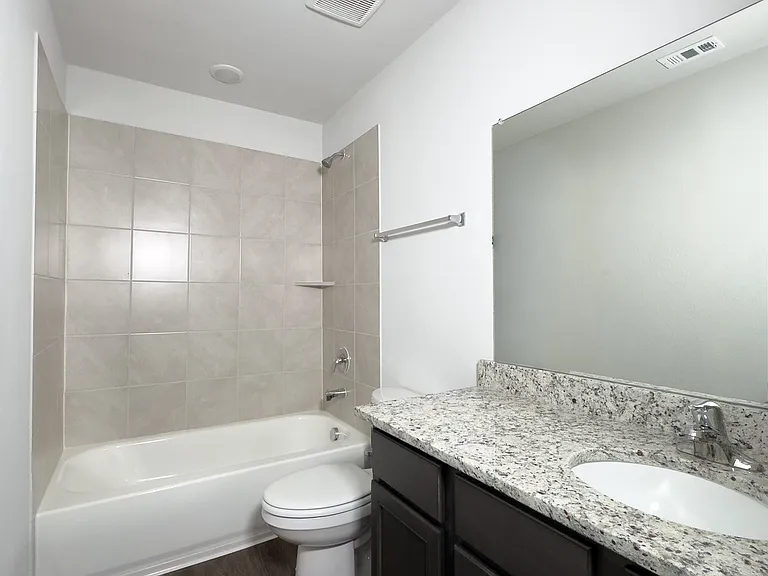 108 Rosings Pl — Photo 4