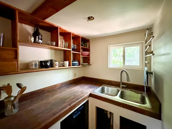 103 Moore St, Lexington, VA 24450