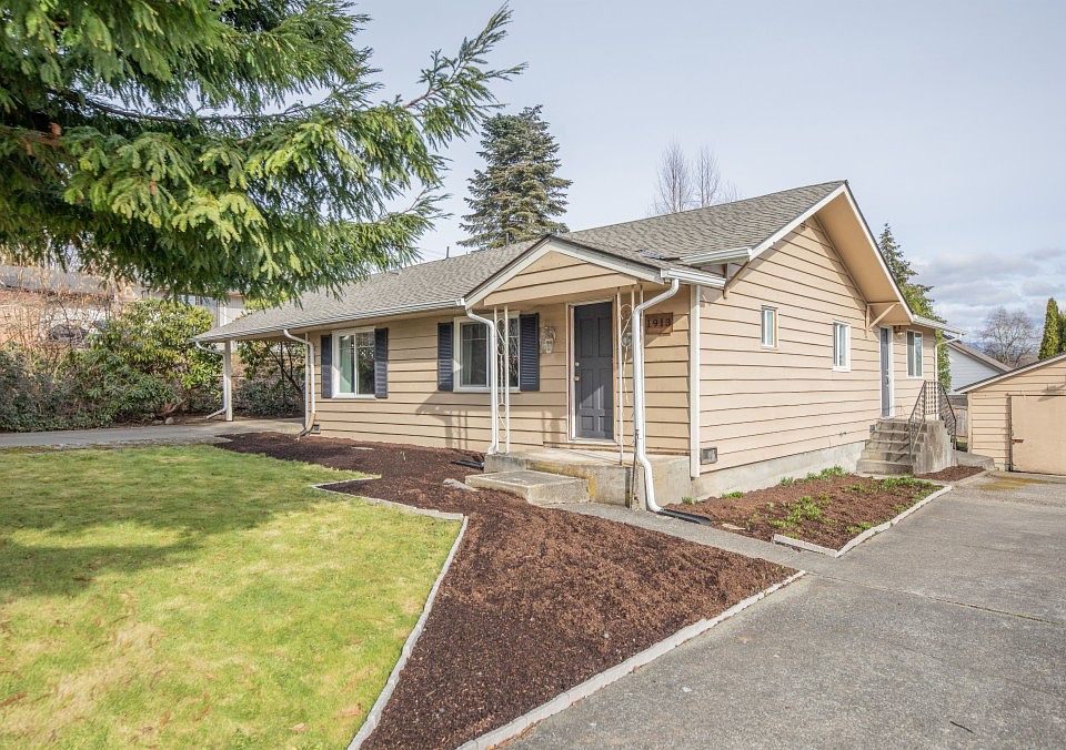 1st image of 1913-1913 118th Ave NE
