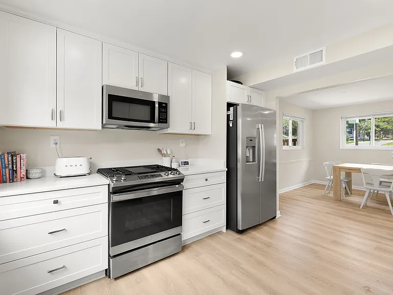 11834 Charles Rd — Photo 14