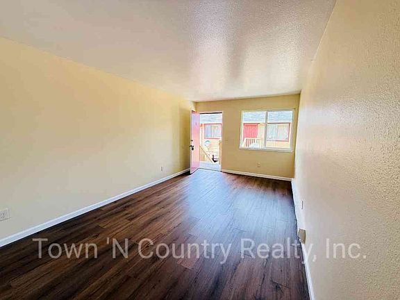 2nd image of 334 Soledad St Unit 1-12