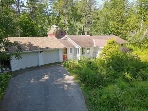 26 Westwood Drive, Orono, ME 04473