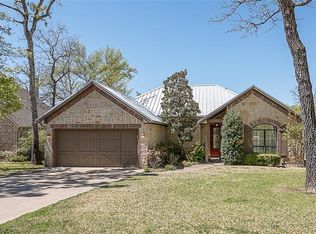 364 Saint Andrews Dr, Mabank, TX 75156