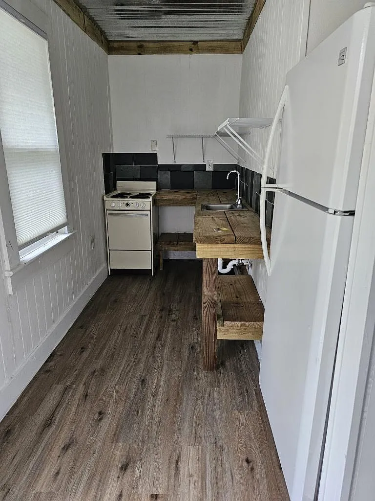 722 Hughey St — Photo 2