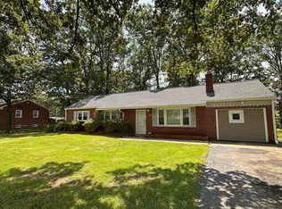 6207 Davis Blvd, Suitland, MD 20746