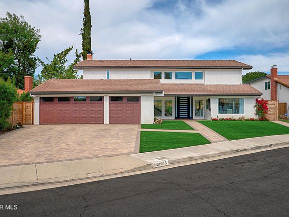 2nd image of 31915 Foxmoor Ct