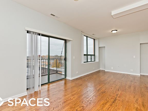 3rd image of 2451 W Howard St APT 411