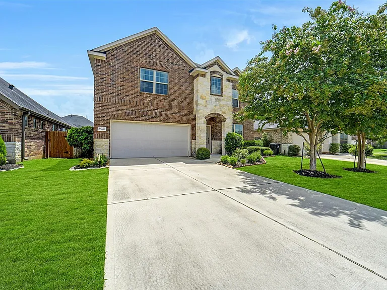 8506 Lagosta Ln — Photo 1