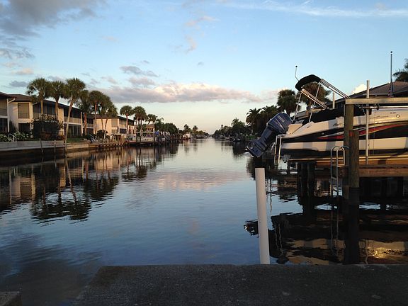 East view down Malaga canal