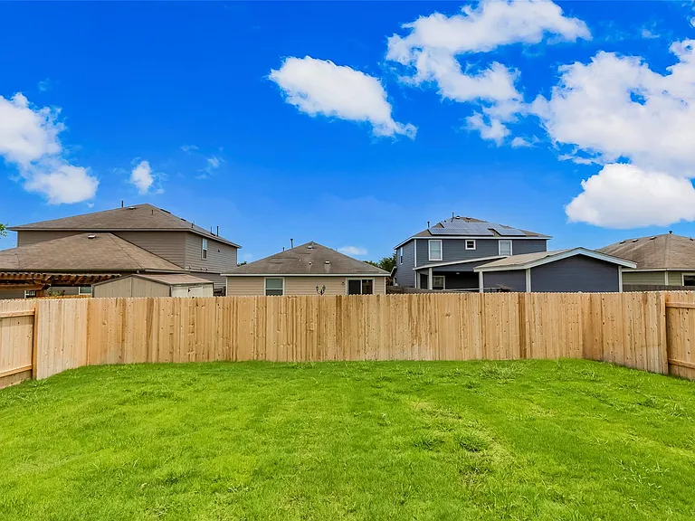 4905 Hazelnut Ln — Photo 28