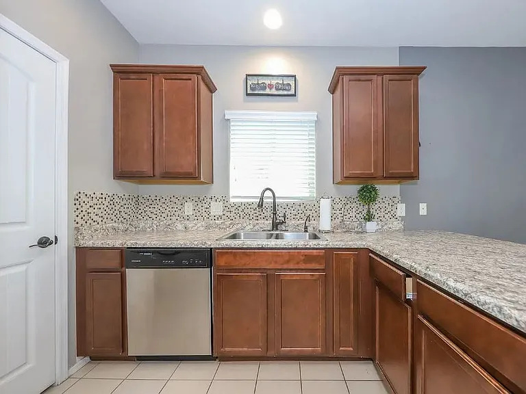 8754 N Mugho Pine Trl — Photo 9