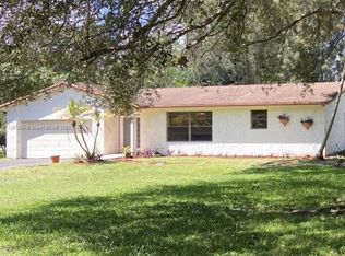 4175 SW 110th Ter, Davie, FL 33328