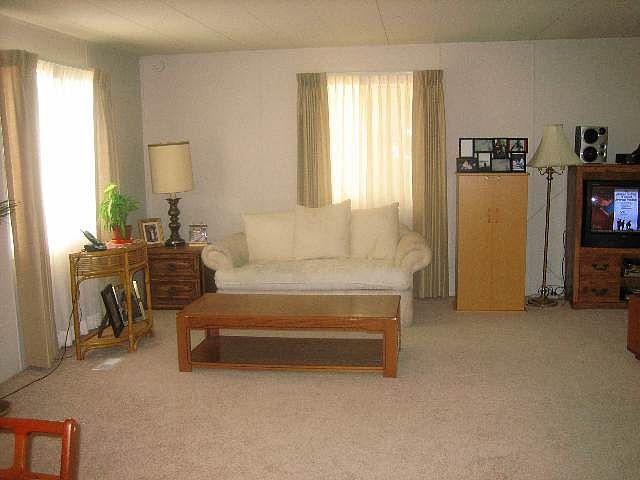 1st image of 21 Palm Dr