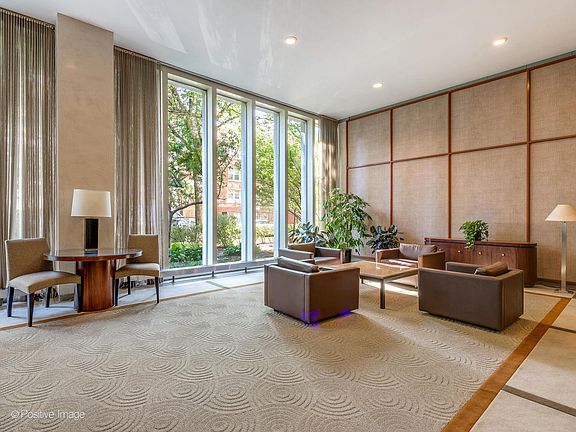 3rd image of 3550 N Lake Shore Dr APT 2403