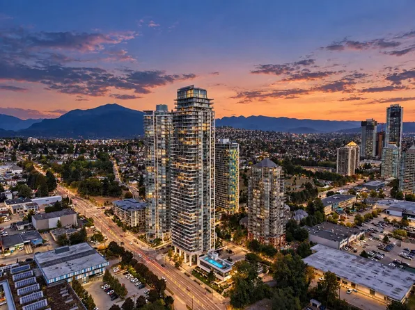 1888 Gilmore Ave #3606, Burnaby, BC V5C 0L2