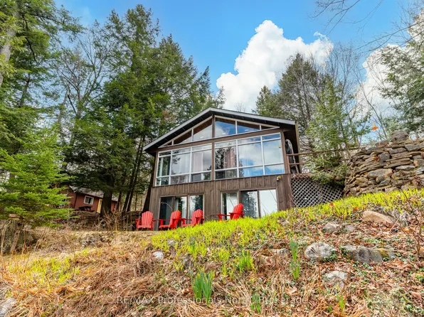 375 Harp Lake Rd, Huntsville, ON P1H 2J6