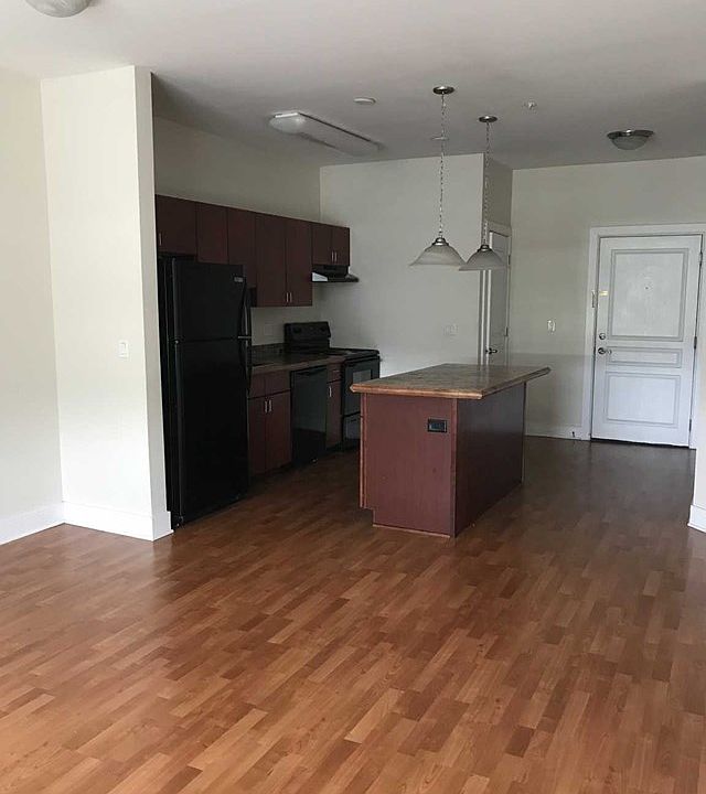 2nd image of 1 Parkway APT 309