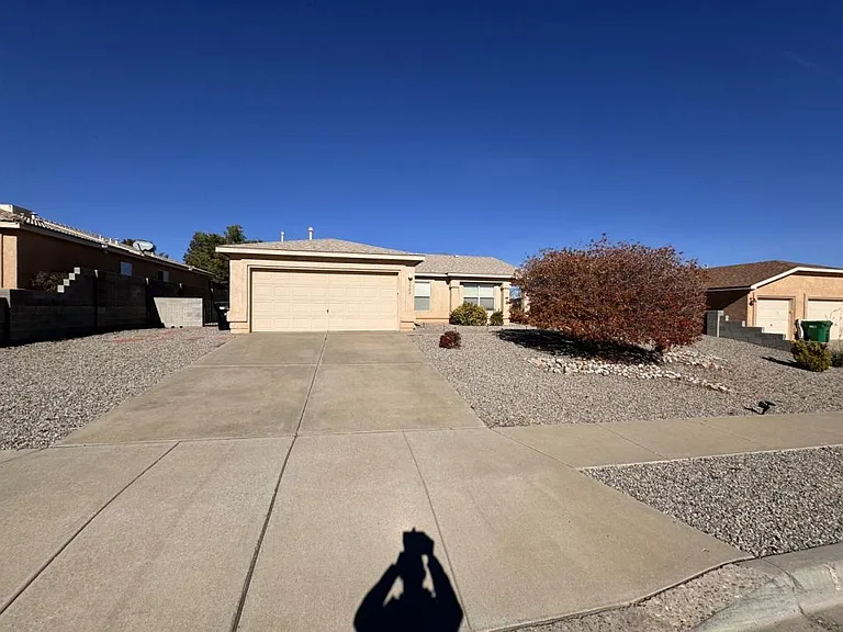 5009 Woodhaven Dr NE — Photo 1