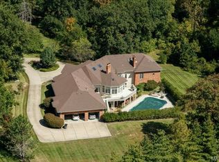 12 Rauscher Dr, Saint Louis, MO 63124