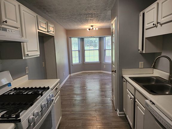 4th image of 2153 Kellington Dr