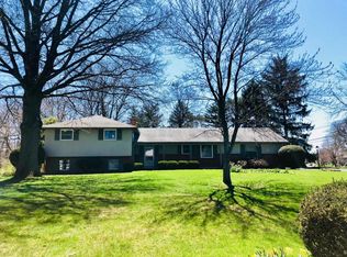 1275 Kingsgate Rd, Columbus, OH 43221