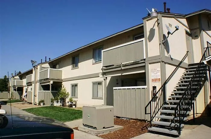 1101 Park Street Apartments