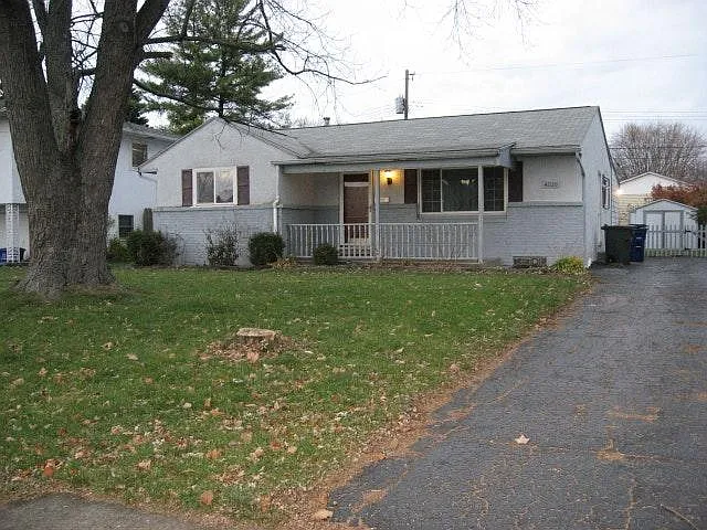 4520 Hartwell Rd — Photo 1